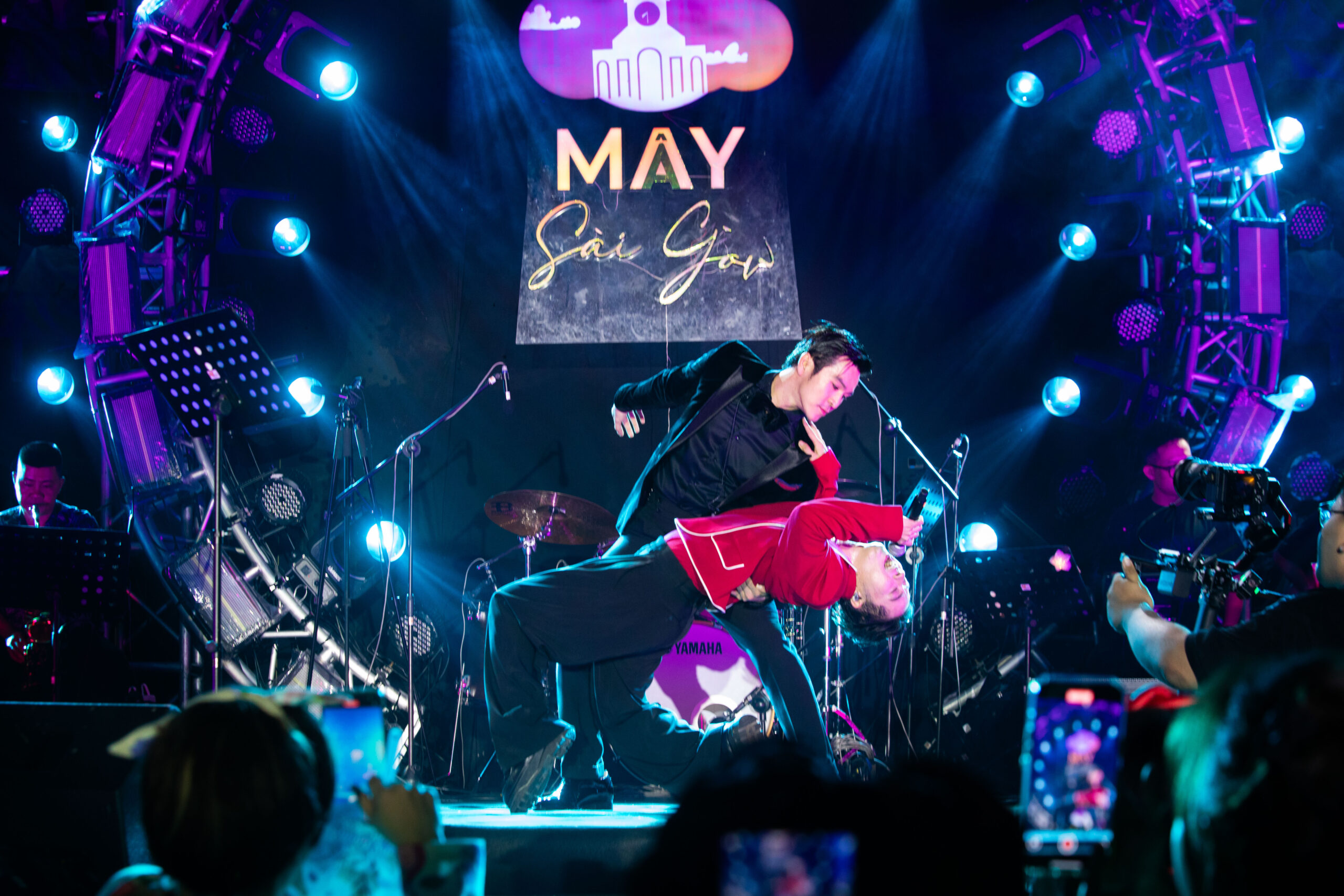 ĐÊM NHẠC XƯƠNG RỒNG (ĐNXR Shows)